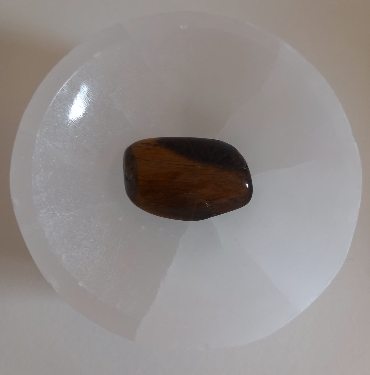Tigers Eye polished tumbled stone